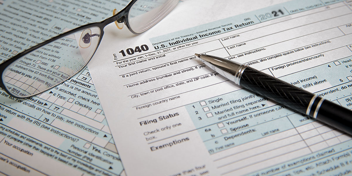 Taxes for U.S. Citizens Resident in Canada: Tax 101